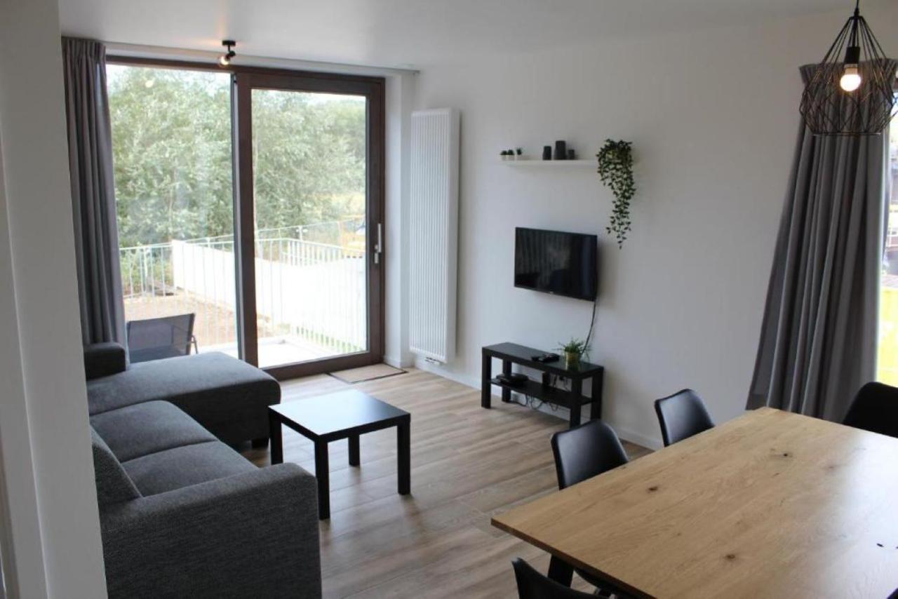 West Bay Familieappartement ميدل كيرك المظهر الخارجي الصورة